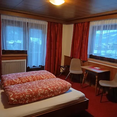 Pensjonat Gaestehaus Tramnitz 3*
