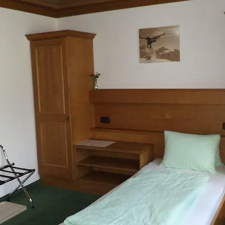 Pensjonat Gaestehaus Tramnitz