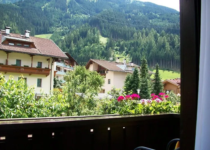 Gaestehaus Tramnitz 3* מאיירהופן