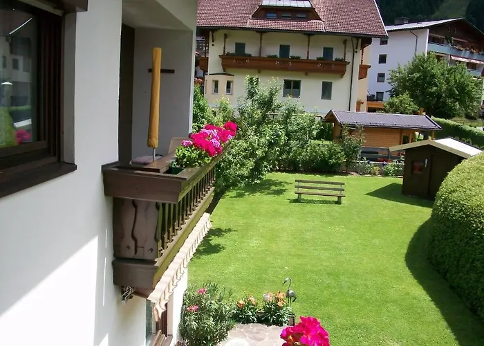 Gaestehaus Tramnitz 3* מאיירהופן