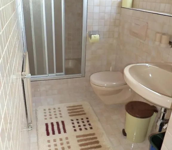 Gaestehaus Tramnitz 3*